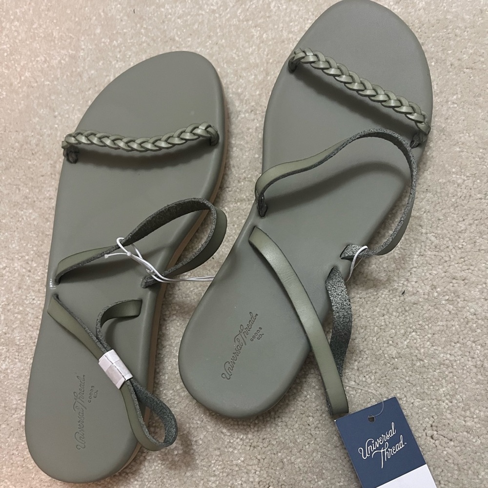 Universal thread olive green sandals- NWT